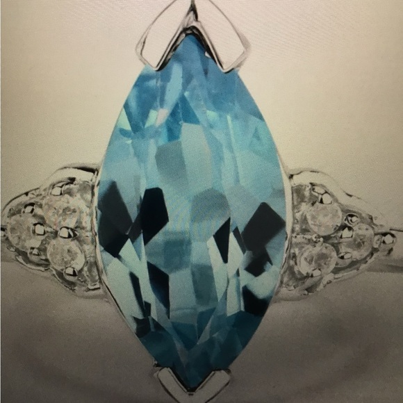 Gorgeous women’s white gold 3.65 CTW Topaz size 7 designer ring - Picture 5 of 6